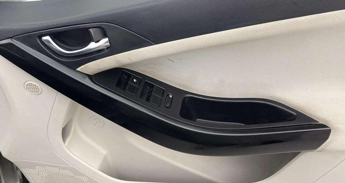 2022 Tata NEXON XZ PLUS PETROL, Petrol, Manual, 17,378 km, Driver Side Door Panels Control
