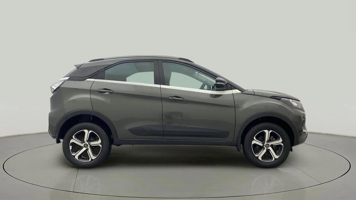 2022 Tata NEXON XZ PLUS PETROL, Petrol, Manual, 17,378 km, Right Side View
