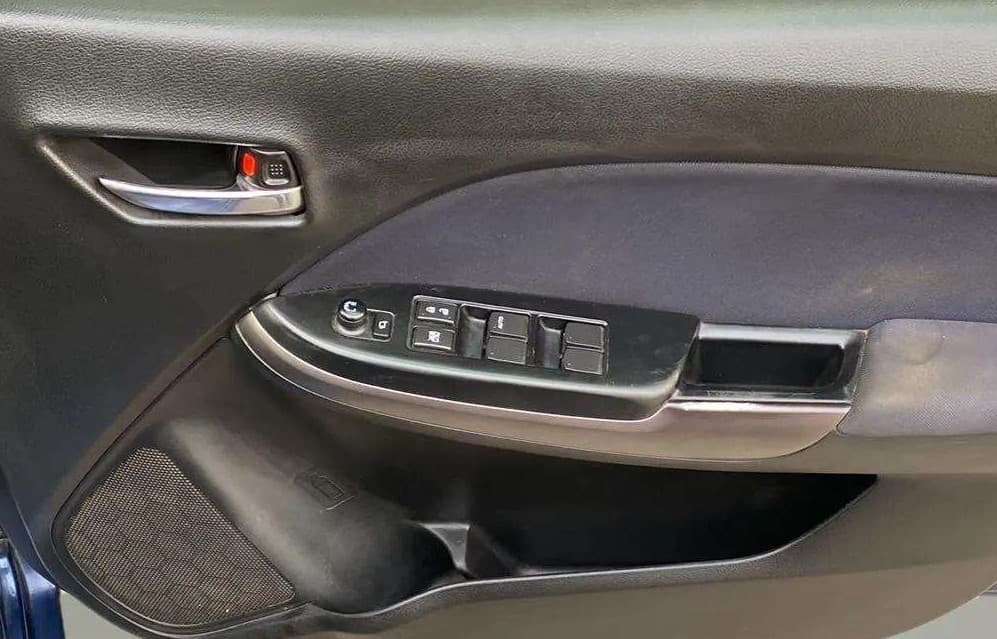 2019 Maruti Baleno ALPHA CVT PETROL 1.2, Petrol, Automatic, 46,086 km, Driver Side Door Panels Control