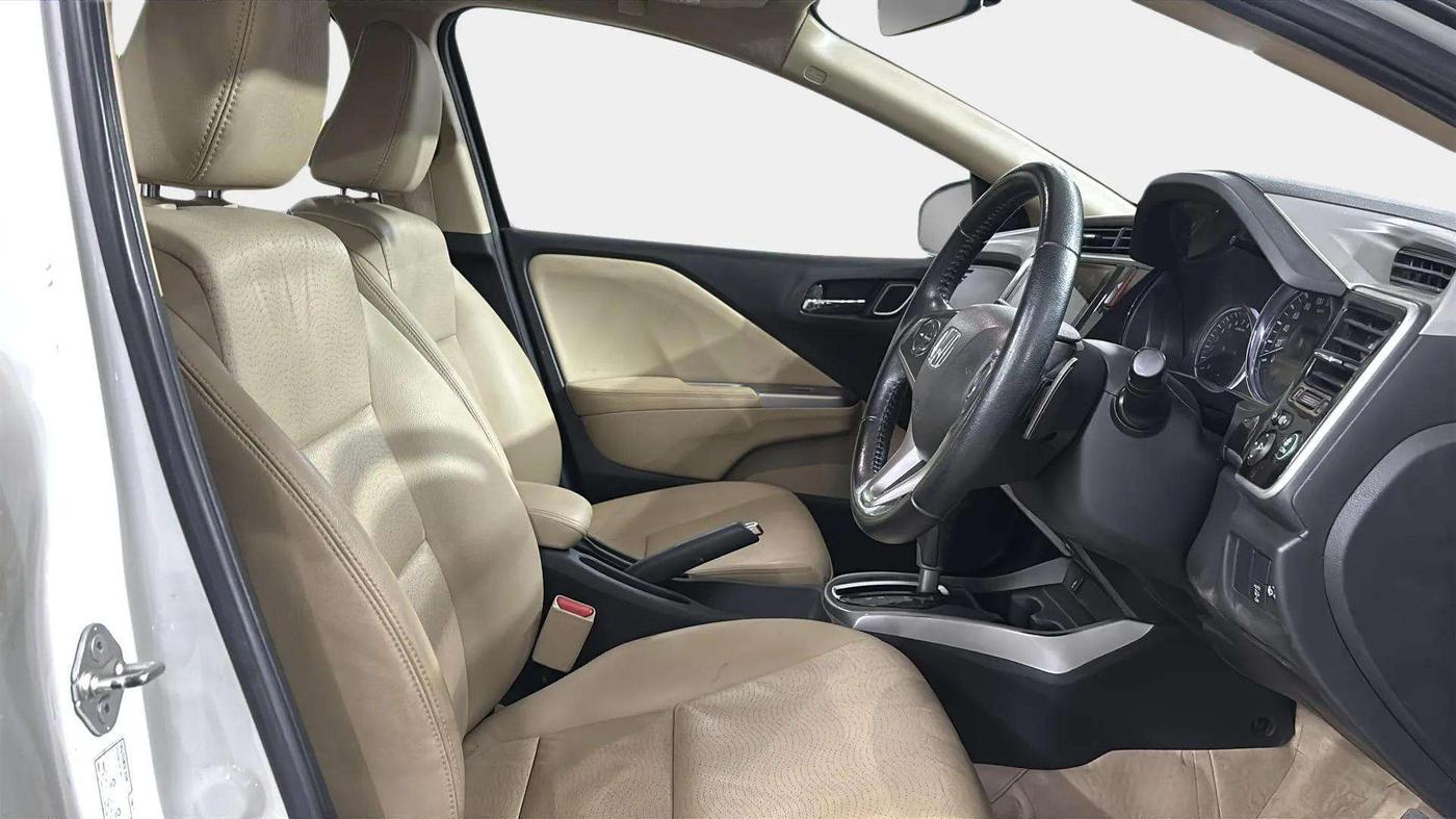 2018 Honda City 1.5L I-VTEC ZX CVT, Petrol, Automatic, 26,485 km, Right Side Front Door Cabin