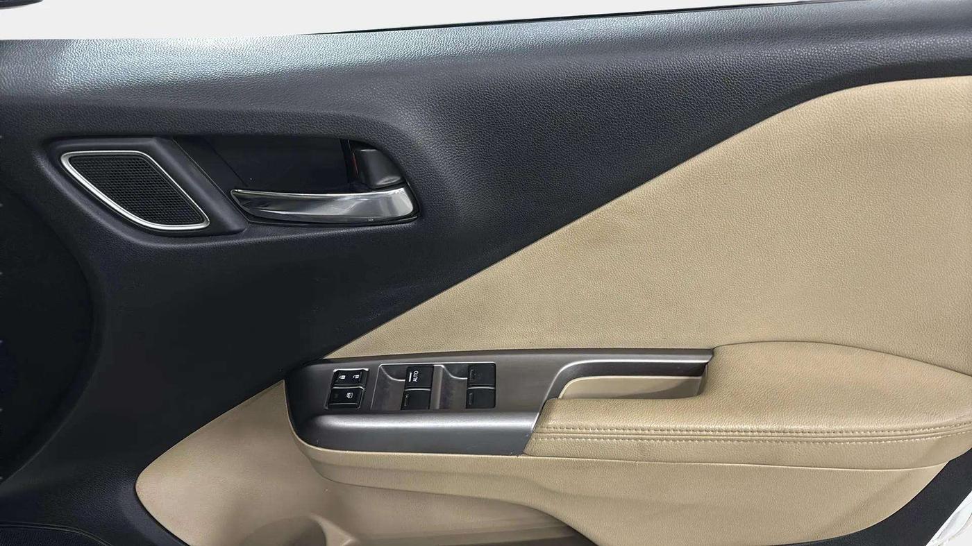 2018 Honda City 1.5L I-VTEC ZX CVT, Petrol, Automatic, 26,485 km, Driver Side Door Panels Control