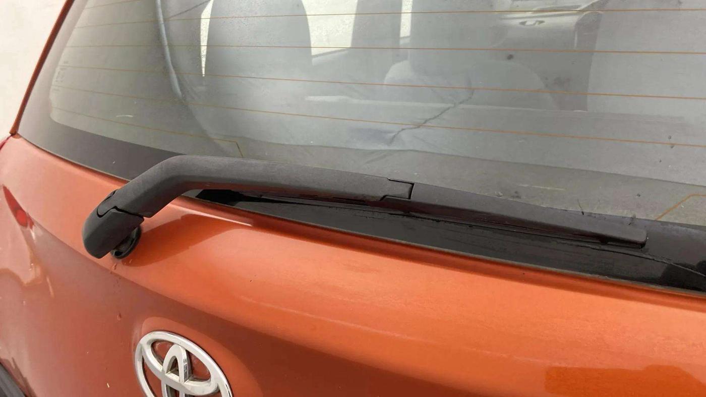 2014 Toyota Etios CROSS 1.4 GD, Diesel, Manual, 1,22,404 km, Rear Wiper