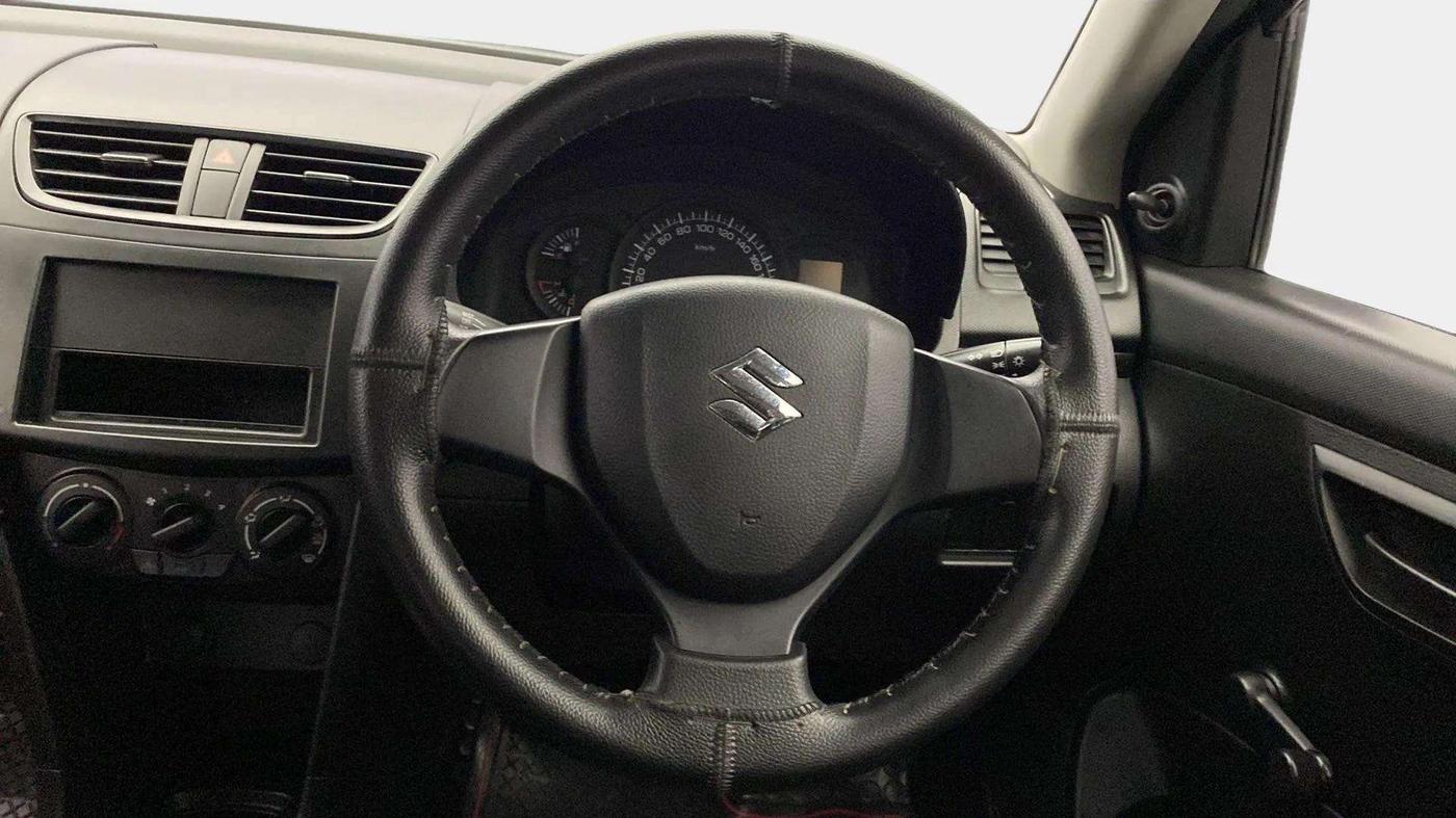 2013 Maruti Swift LXI, Petrol, Manual, 49,536 km, Steering Wheel Close Up