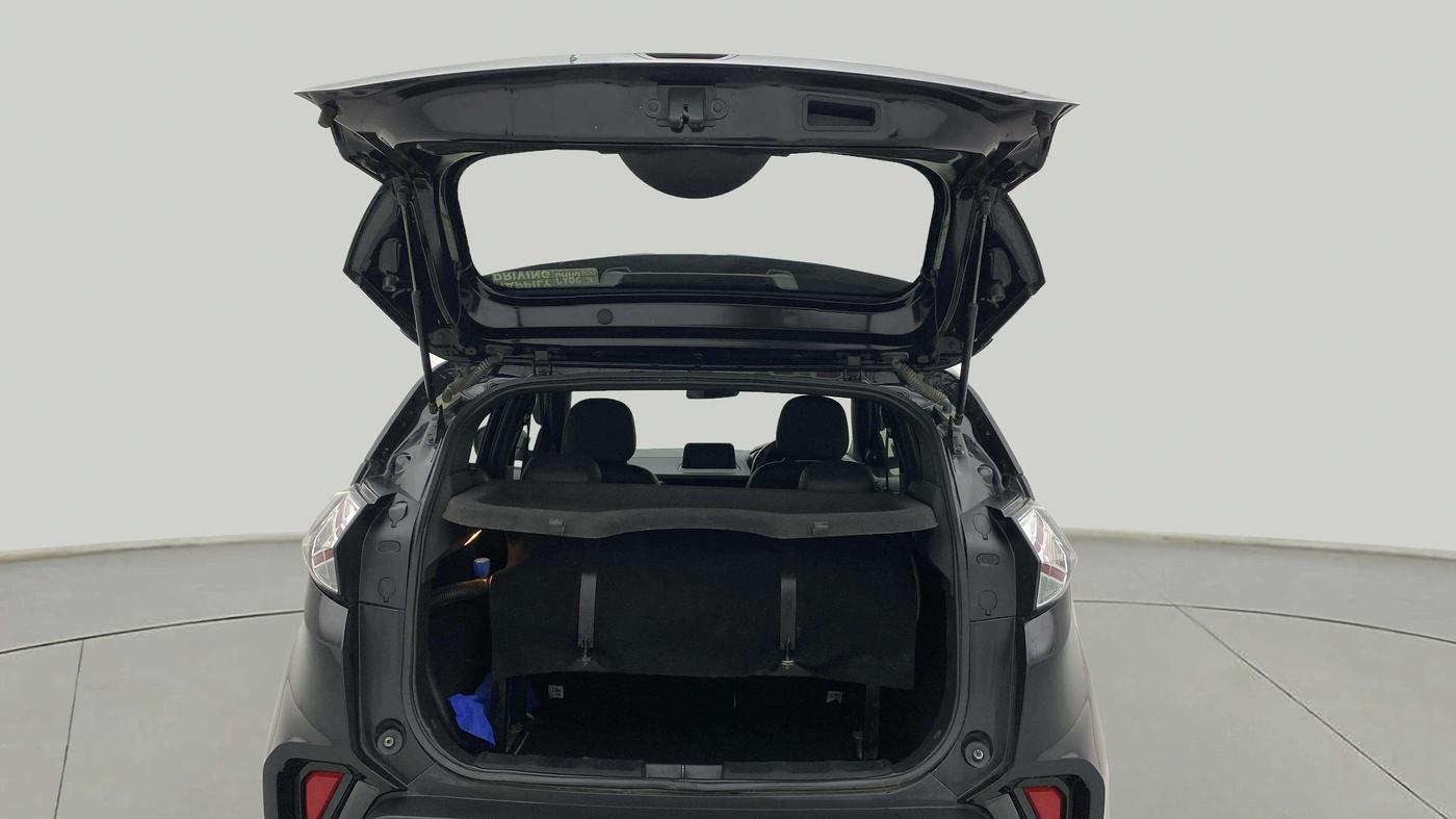 2022 Tata NEXON XZ PLUS (HS) PETROL DARK EDITION, CNG, Manual, 87,496 km, Boot Door Open