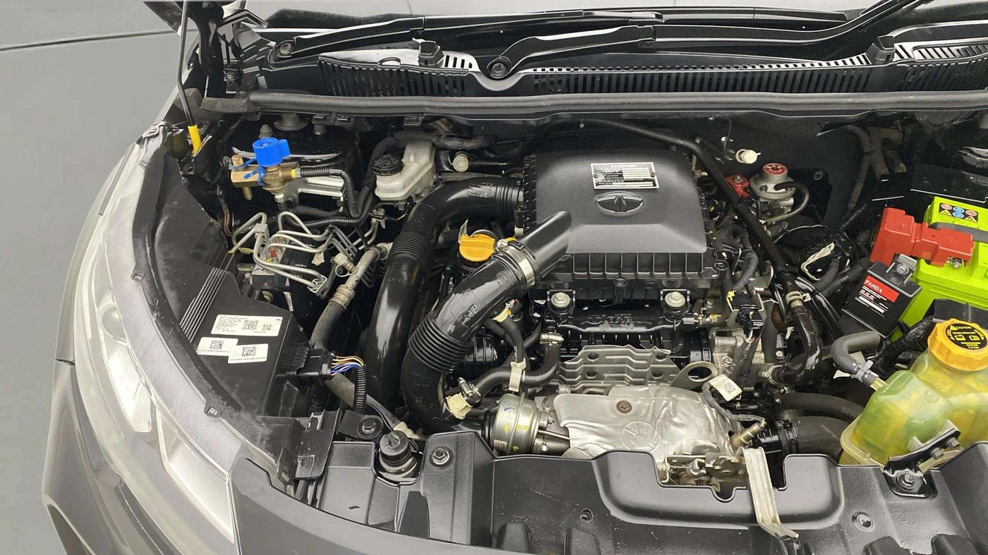 2022 Tata NEXON XZ PLUS (HS) PETROL DARK EDITION, CNG, Manual, 87,496 km, Engine View - Right