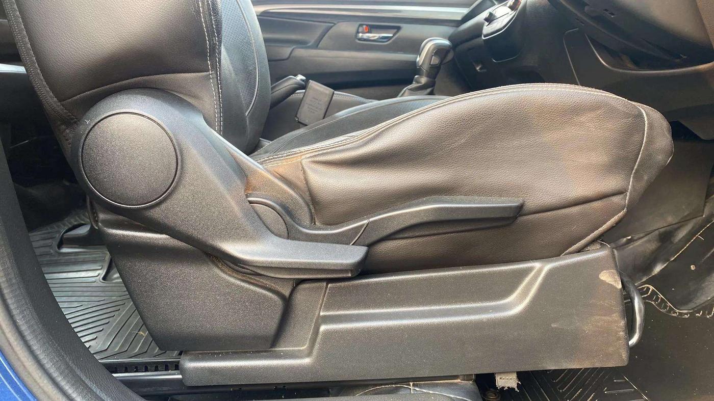 2020 Maruti XL6 ALPHA AT, Petrol, Automatic, 72,005 km, Driver Side Adjustment Panel