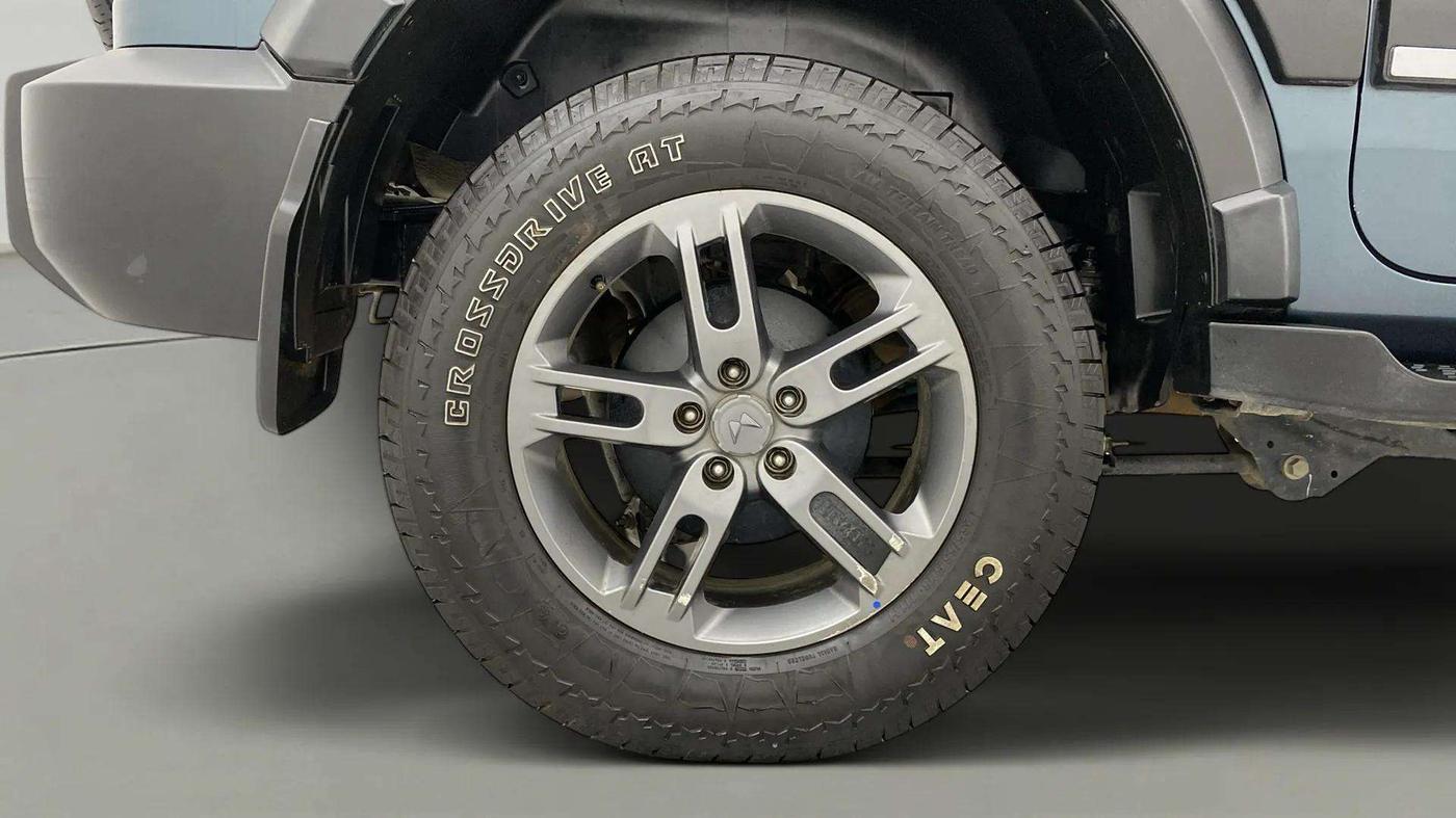2023 Mahindra Thar LX P 2WD AT HT, Petrol, Automatic, 22,131 km, Right Rear Wheel