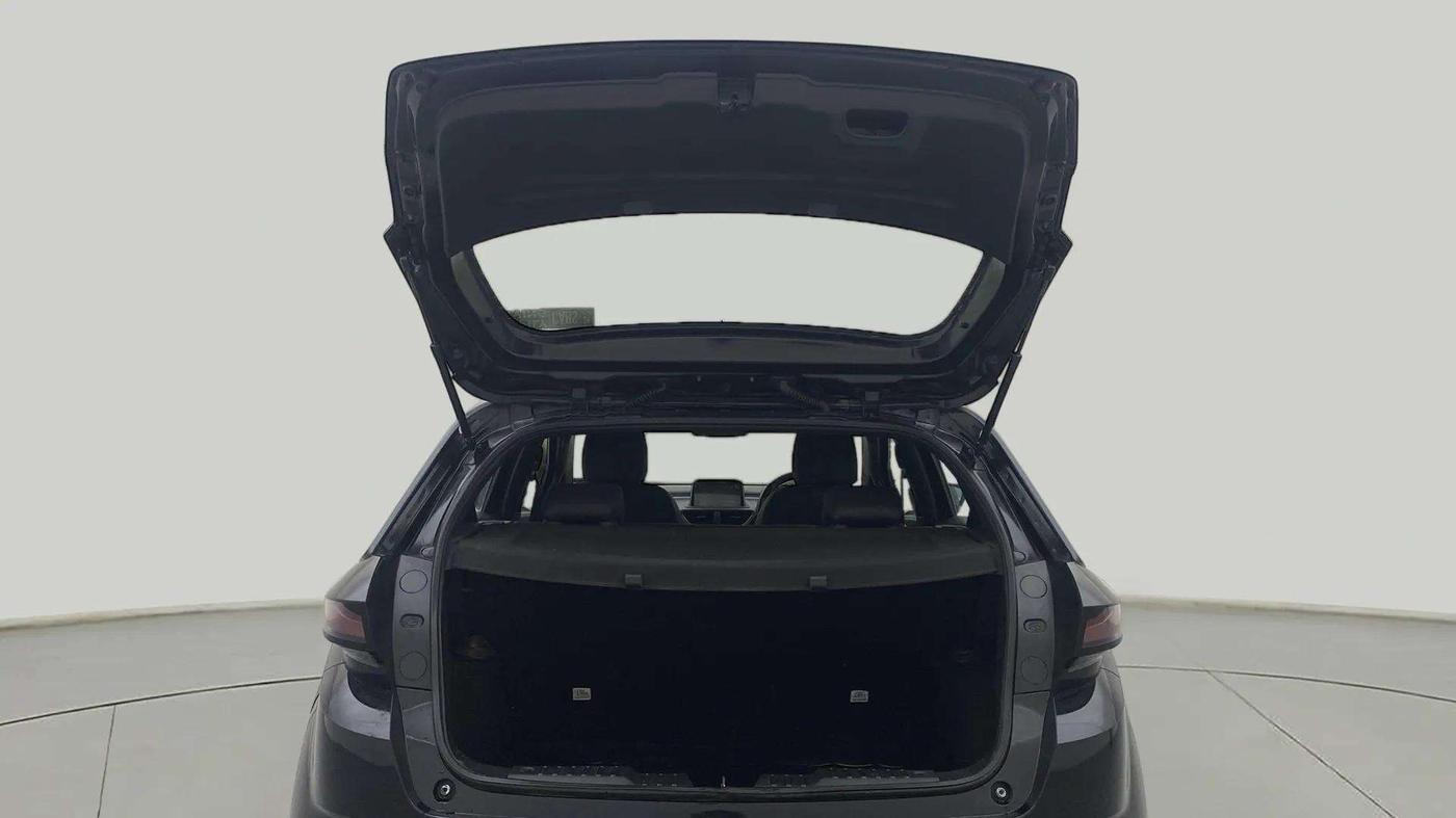 2022 Tata ALTROZ XZ PLUS PETROL DARK EDITION, Petrol, Manual, 21,808 km, Boot Door Open