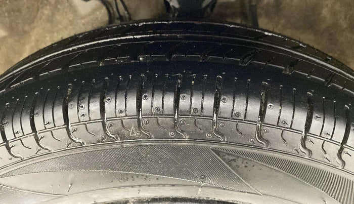 2021 Maruti Alto VXI, Petrol, Manual, 71,538 km, Left Front Tyre Tread