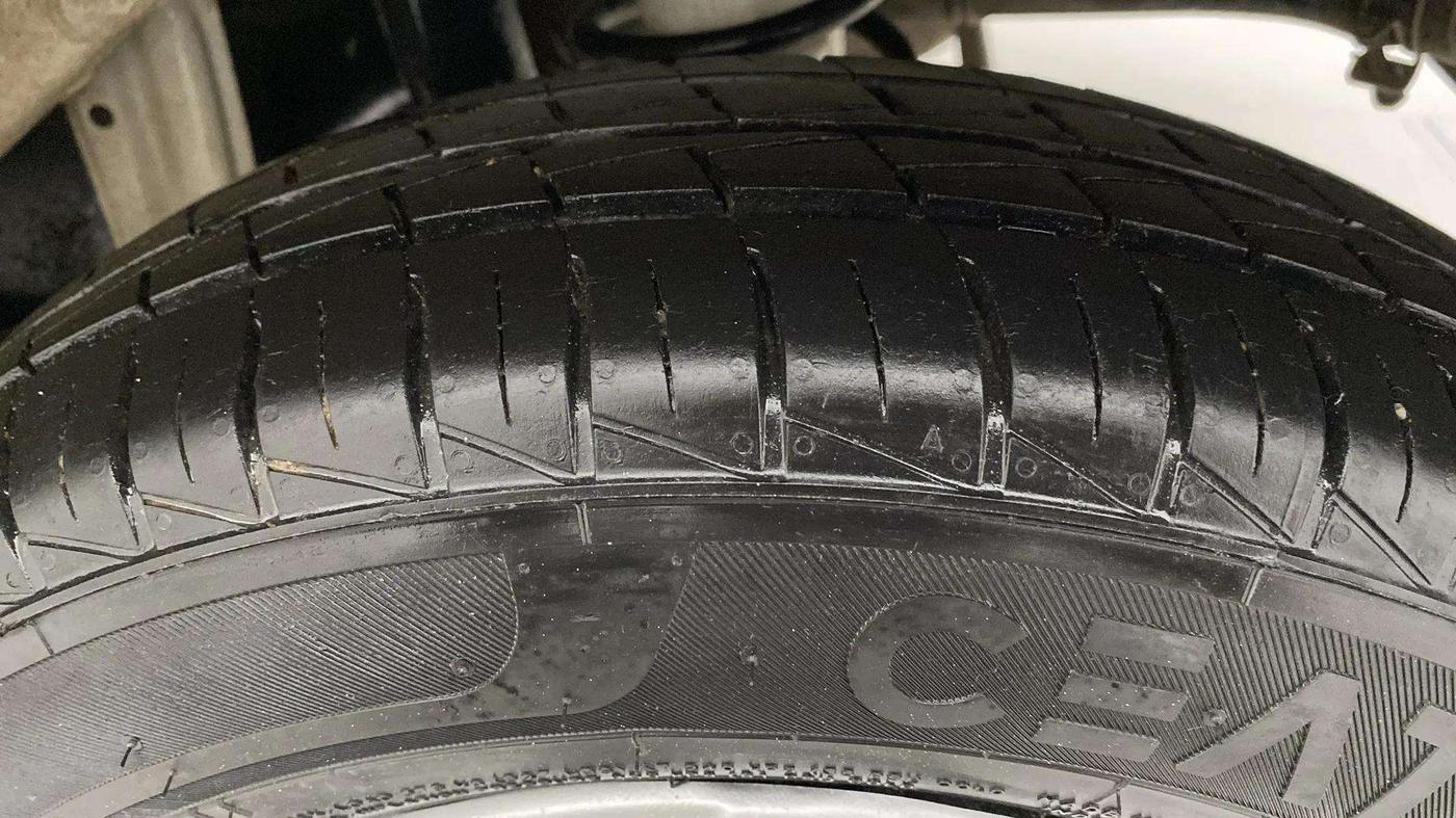 2021 Maruti Alto VXI, Petrol, Manual, 71,538 km, Left Rear Tyre Tread