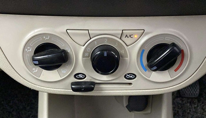 2021 Maruti Alto VXI, Petrol, Manual, 71,538 km, AC Unit - Directional switch has minor damage