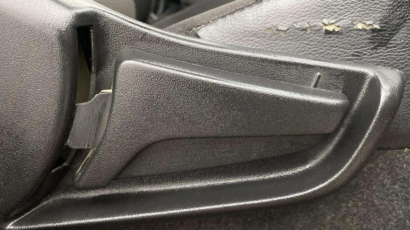 2020 Maruti S PRESSO VXI (O), Petrol, Manual, 52,083 km, Driver Side Adjustment Panel
