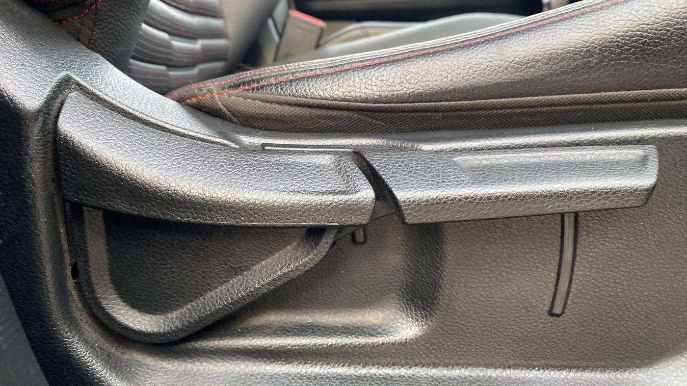 2021 KIA SONET GTX PLUS 1.0 DCT, Petrol, Automatic, 45,159 km, Driver Side Adjustment Panel