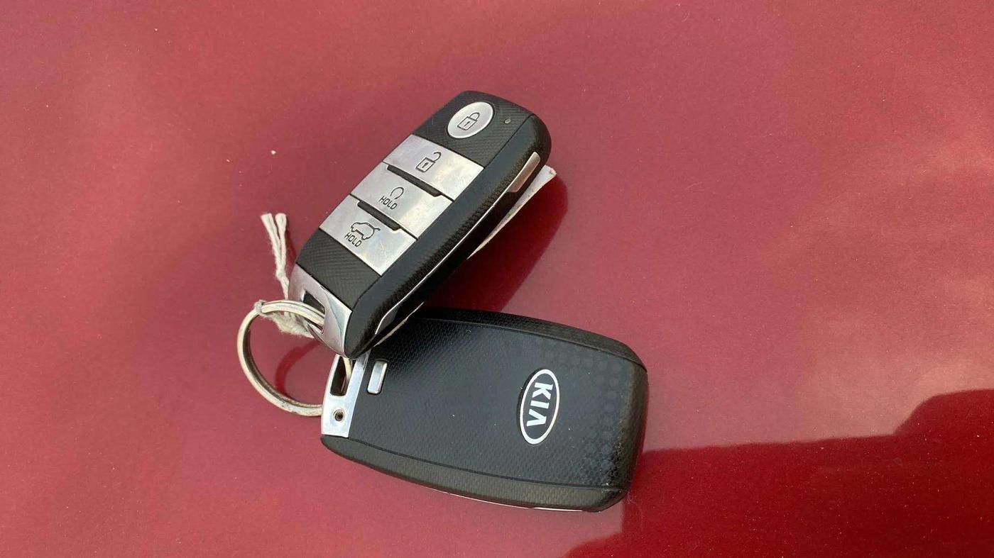 2021 KIA SONET GTX PLUS 1.0 DCT, Petrol, Automatic, 45,159 km, Key Close Up