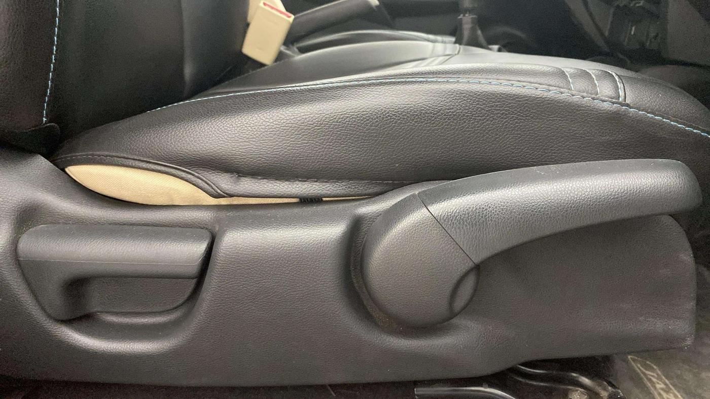 2019 Honda Jazz 1.2L I-VTEC VX, Petrol, Manual, 21,530 km, Driver Side Adjustment Panel