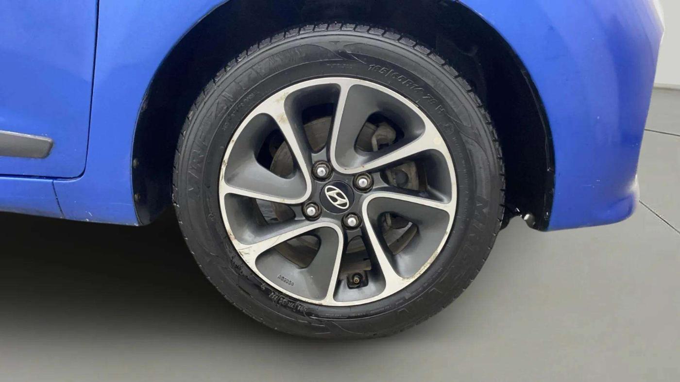 2018 Hyundai Grand i10 ASTA 1.2 KAPPA VTVT, Petrol, Manual, 66,902 km, Right Front Wheel