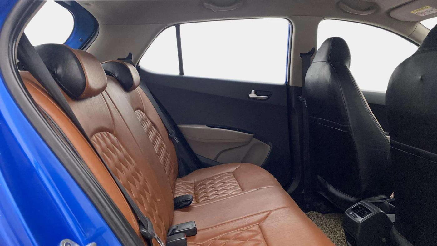 2018 Hyundai Grand i10 ASTA 1.2 KAPPA VTVT, Petrol, Manual, 66,902 km, Right Side Rear Door Cabin