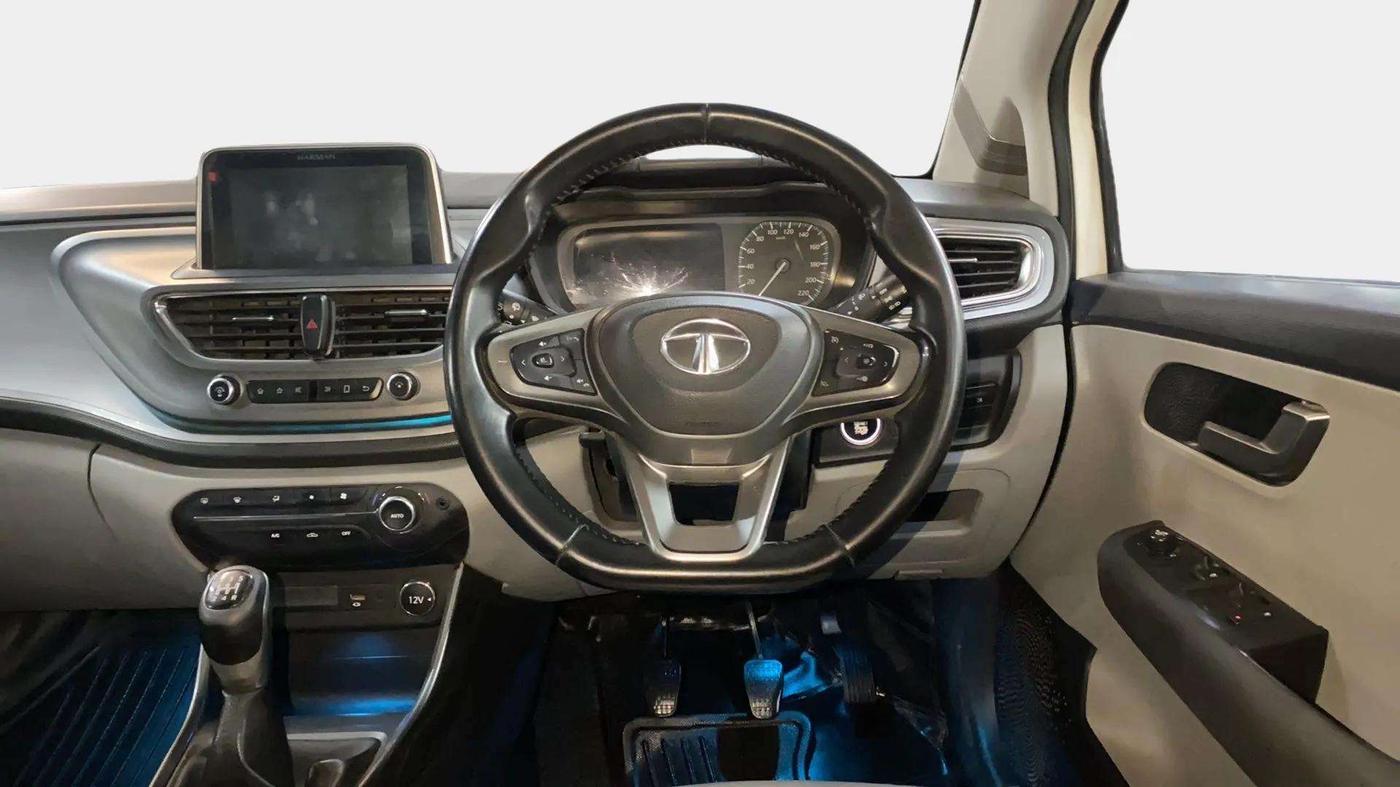 2021 Tata ALTROZ XZ DIESEL, Diesel, Manual, 73,280 km, Steering Wheel Close Up