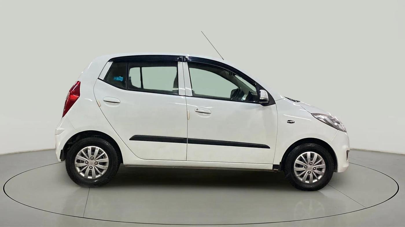2013 Hyundai i10 MAGNA 1.2, Petrol, Manual, 51,780 km, Right Side View