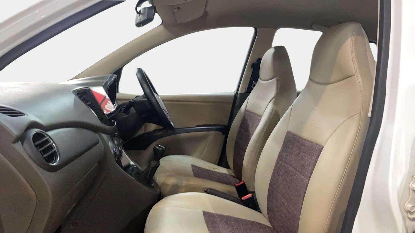2013 Hyundai i10 MAGNA 1.2, Petrol, Manual, 51,780 km, Right Side Front Door Cabin