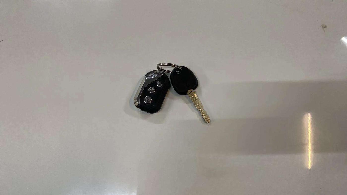 2013 Hyundai i10 MAGNA 1.2, Petrol, Manual, 51,780 km, Key Close Up