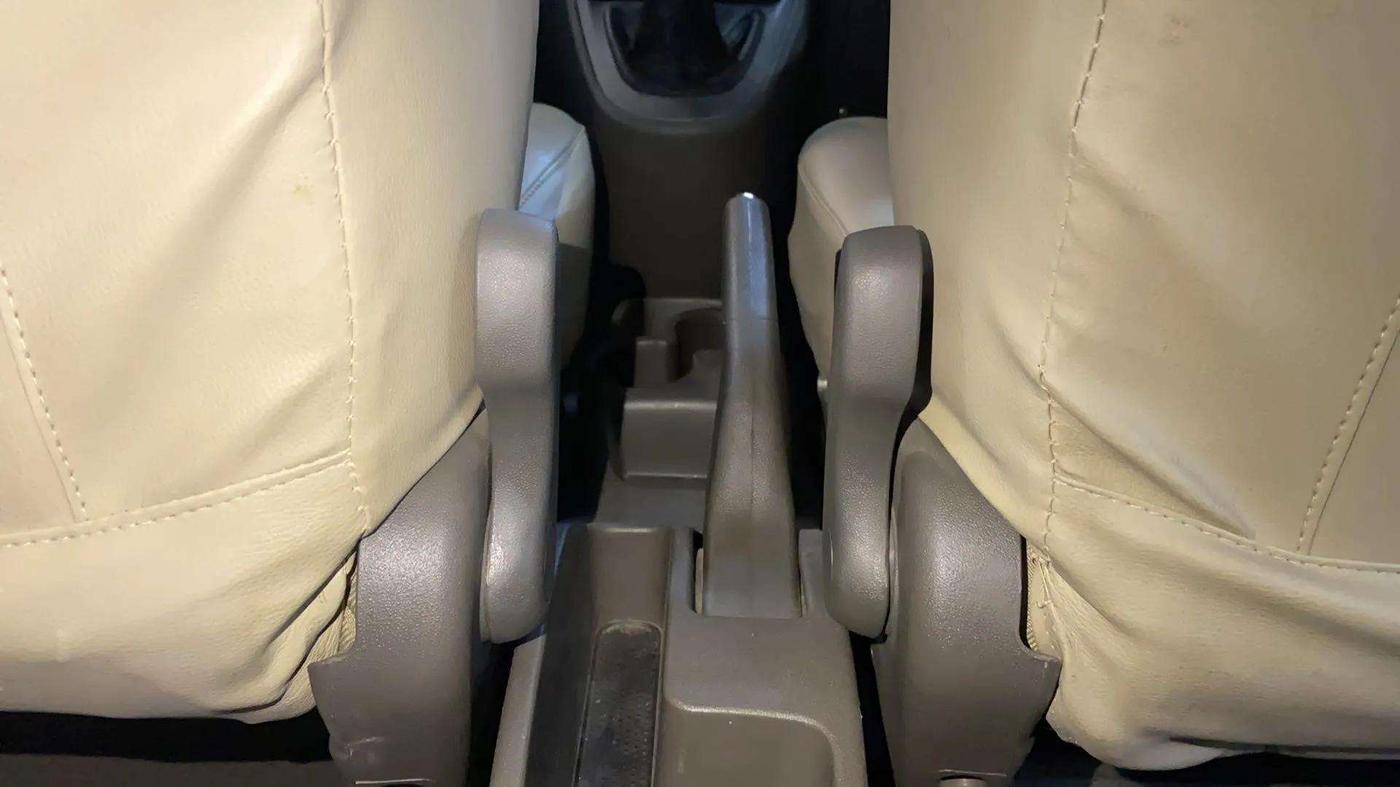 2013 Hyundai i10 MAGNA 1.2, Petrol, Manual, 51,780 km, Driver Side Adjustment Panel