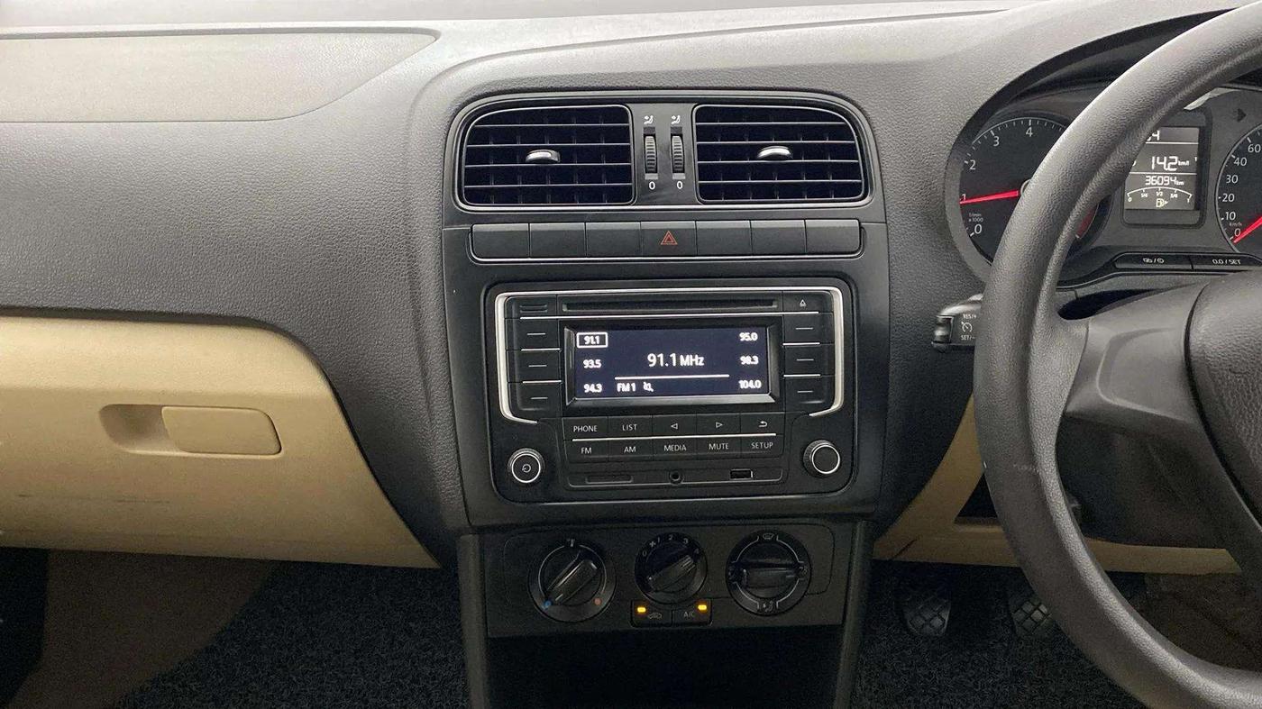 2016 Volkswagen Ameo COMFORTLINE 1.2L, Petrol, Manual, 36,832 km, Air Conditioner