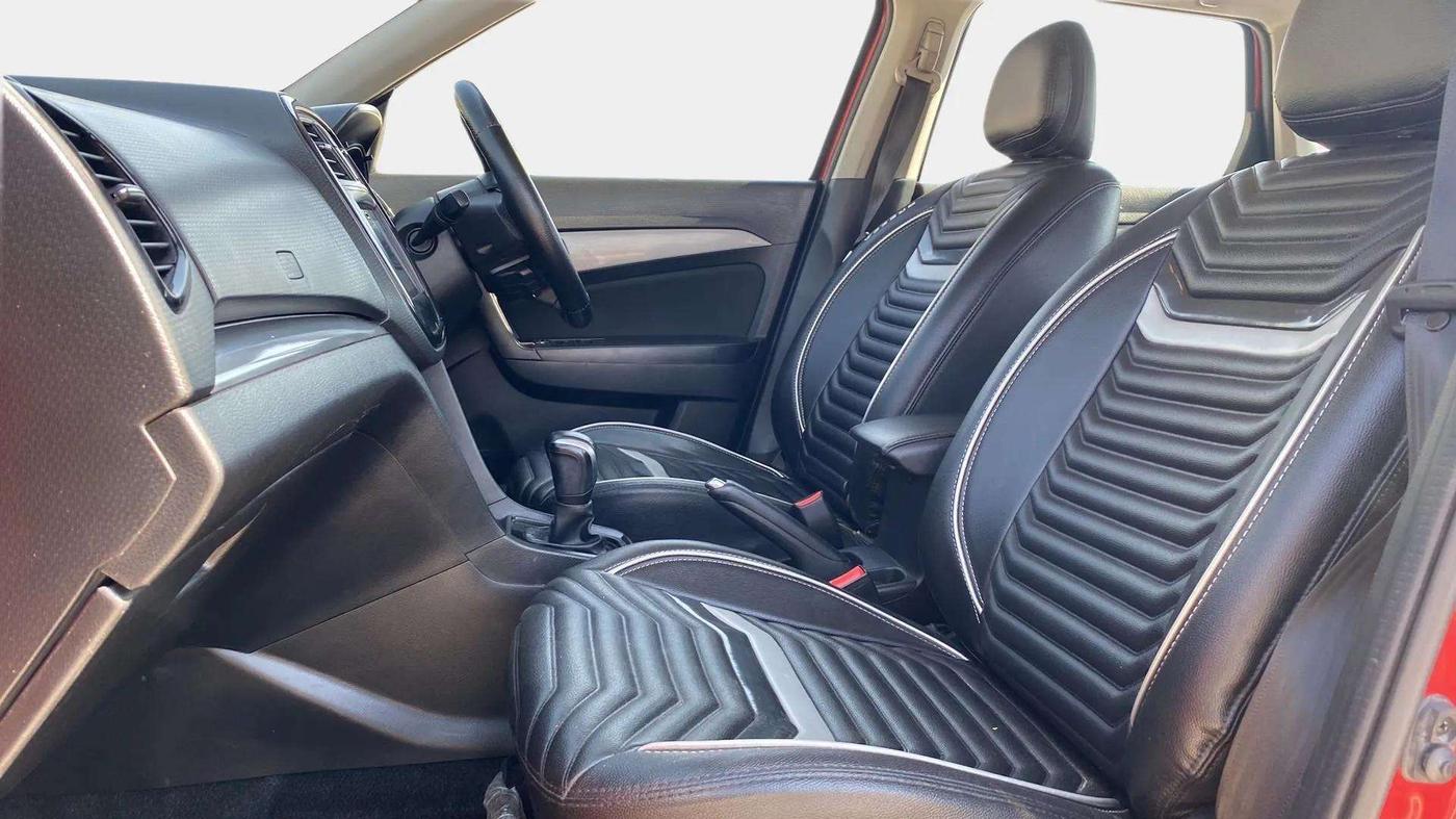 2018 Maruti Vitara Brezza ZDI PLUS AT DUAL TONE, Diesel, Automatic, 41,236 km, Right Side Front Door Cabin