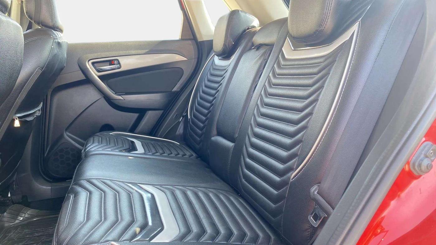 2018 Maruti Vitara Brezza ZDI PLUS AT DUAL TONE, Diesel, Automatic, 41,236 km, Right Side Rear Door Cabin
