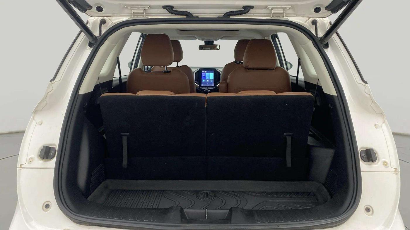 2021 MG HECTOR PLUS SHARP 1.5 PETROL TURBO CVT 6-STR, Petrol, Automatic, 40,854 km, Boot Open Zoomed View