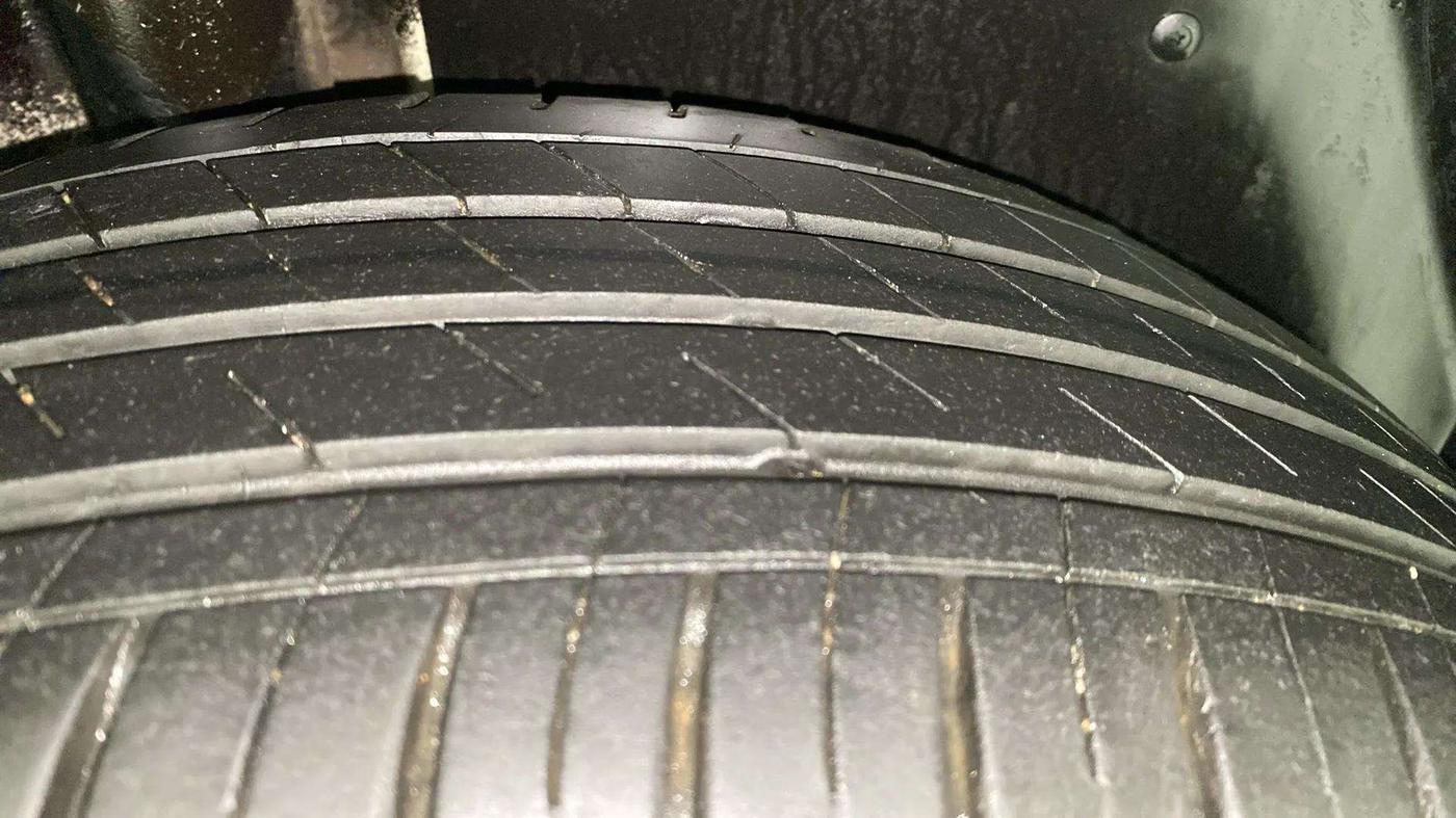 2021 MG HECTOR PLUS SHARP 1.5 PETROL TURBO CVT 6-STR, Petrol, Automatic, 40,854 km, Right Rear Tyre Tread