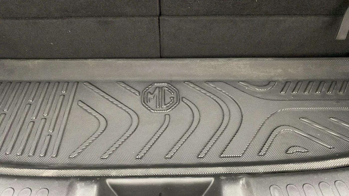 2021 MG HECTOR PLUS SHARP 1.5 PETROL TURBO CVT 6-STR, Petrol, Automatic, 40,854 km, Boot Inside