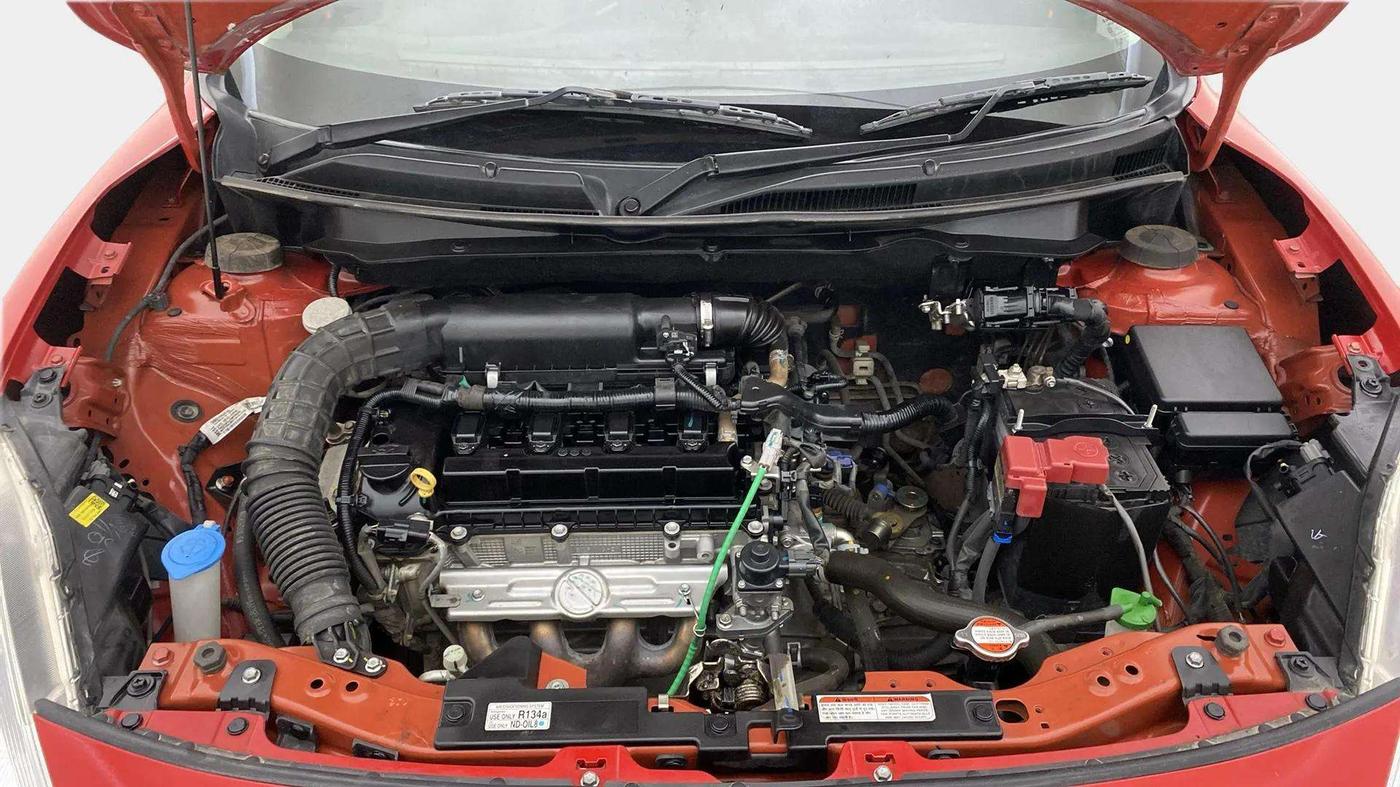 2021 Maruti Swift VXI, Petrol, Manual, 60,825 km, Engine View