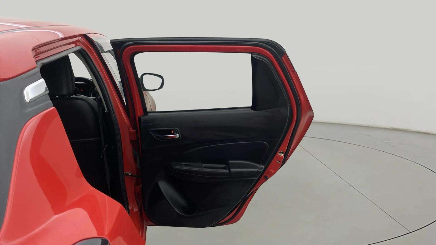 2021 Maruti Swift VXI, Petrol, Manual, 60,825 km, RHS Rear Door