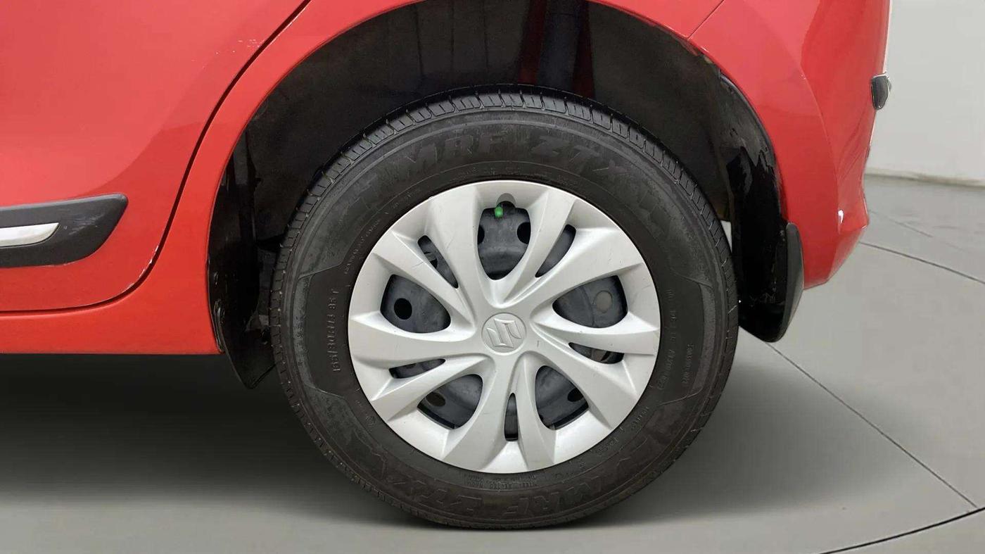 2021 Maruti Swift VXI, Petrol, Manual, 60,825 km, Left Rear Wheel
