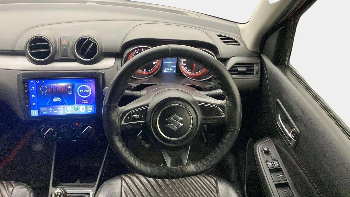 2021 Maruti Swift VXI, Petrol, Manual, 60,825 km, Steering Wheel Close Up
