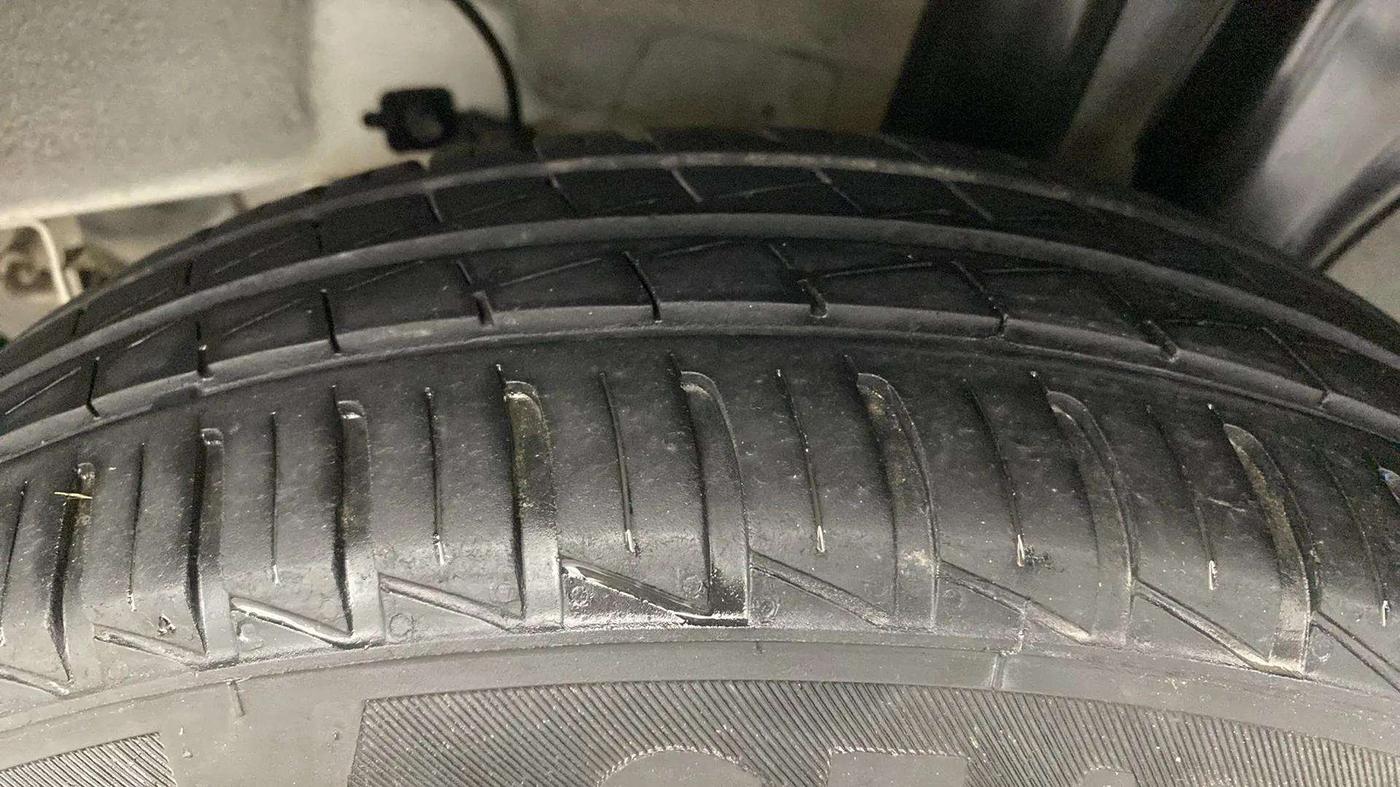 2022 Hyundai NEW SANTRO MAGNA, Petrol, Manual, 34,207 km, Left Rear Tyre Tread
