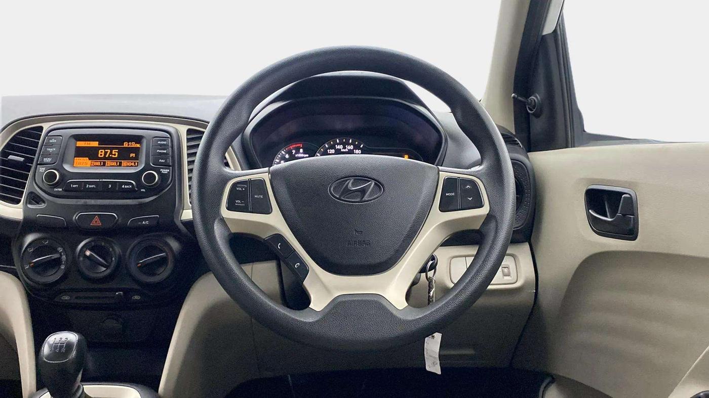 2022 Hyundai NEW SANTRO MAGNA, Petrol, Manual, 34,207 km, Steering Wheel Close Up