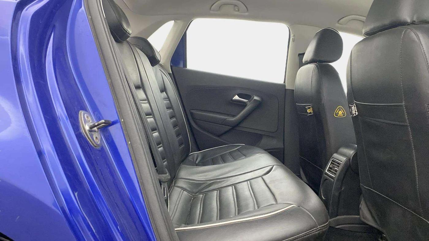 2018 Volkswagen Polo HIGHLINE PLUS 1.0 16 ALLOY, Petrol, Manual, 46,625 km, Right Side Rear Door Cabin