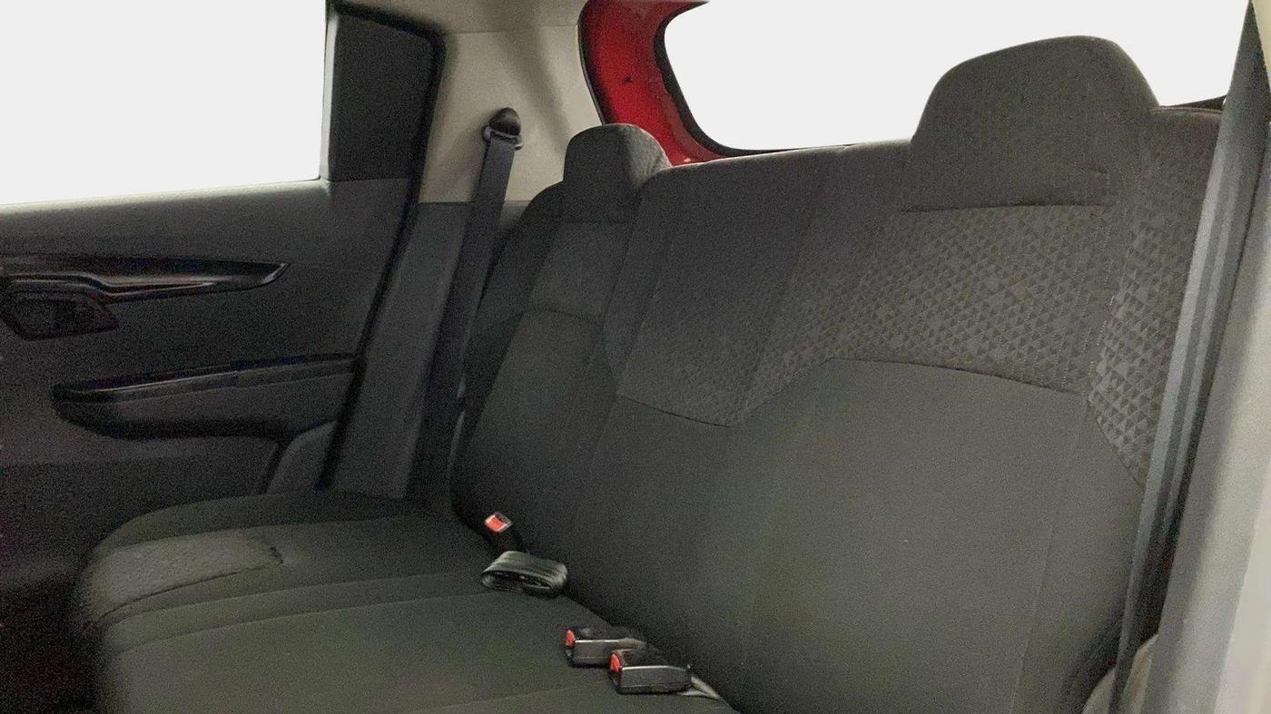 2018 Mahindra KUV 100 NXT K4+ P 6 STR, Petrol, Manual, 30,011 km, Right Side Rear Door Cabin