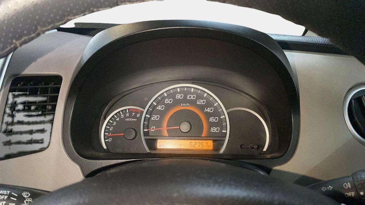 2013 Maruti Wagon R 1.0 VXI, Petrol, Manual, 52,805 km, Odometer Image