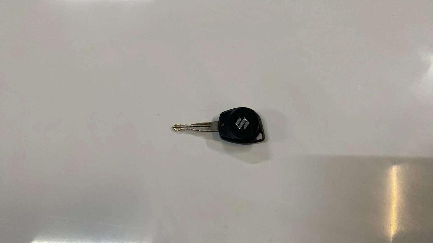 2013 Maruti Wagon R 1.0 VXI, Petrol, Manual, 52,805 km, Key Close Up