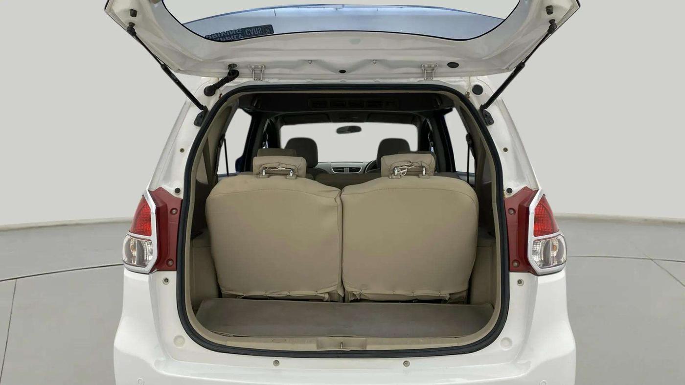 2017 Maruti Ertiga VXI, Petrol, Manual, 80,641 km, Boot Inside