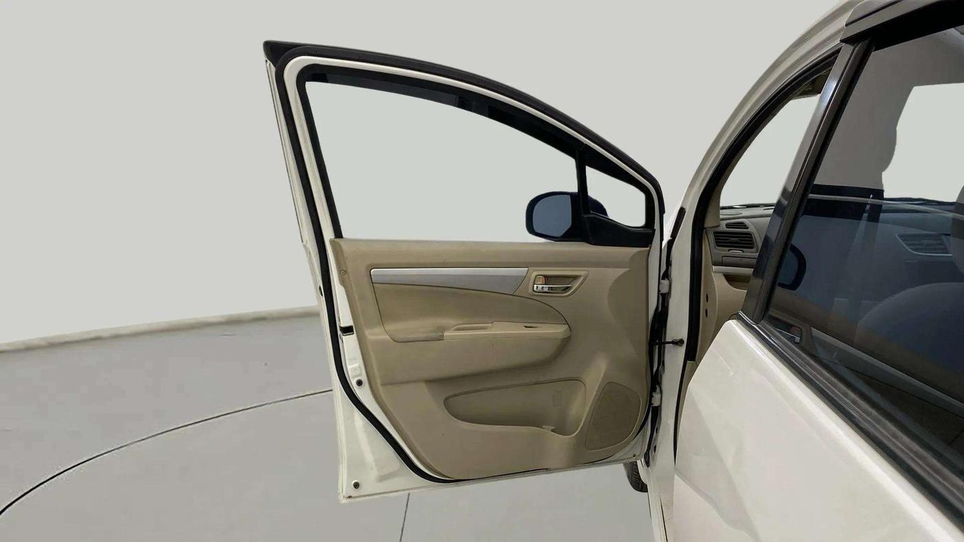 2017 Maruti Ertiga VXI, Petrol, Manual, 80,641 km, LHS Front Door