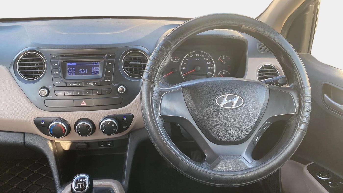 2013 Hyundai Grand i10 SPORTZ 1.2 KAPPA VTVT, Petrol, Manual, 69,543 km, Steering Wheel Close Up