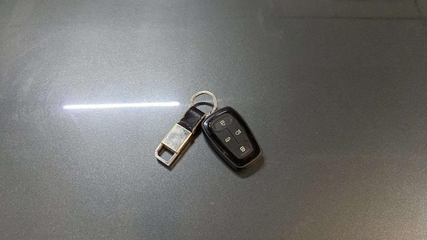 2022 Tata PUNCH ACCOMPLISHED MT, Petrol, Manual, 20,186 km, Key Close Up