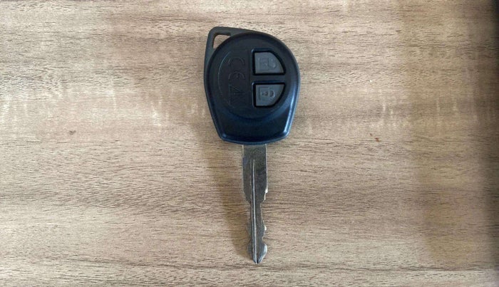 2017 Maruti Baleno DELTA PETROL 1.2, Petrol, Manual, 33,710 km, Key Close Up