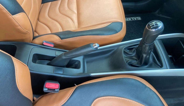 2017 Maruti Baleno DELTA PETROL 1.2, Petrol, Manual, 33,710 km, Gear Lever