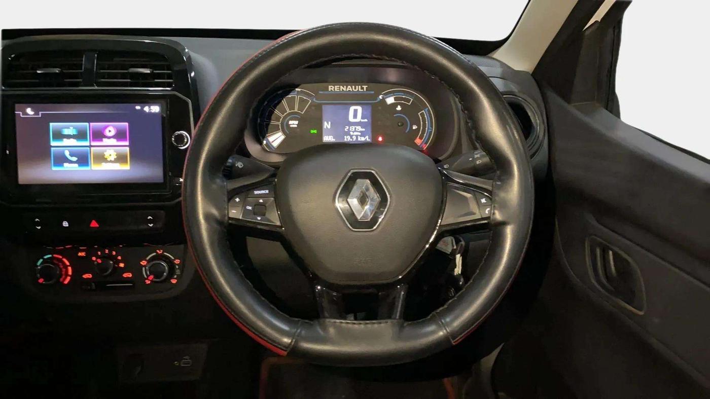 2023 Renault Kwid RXT 1.0 AMT, Petrol, Automatic, 21,416 km, Steering Wheel Close Up