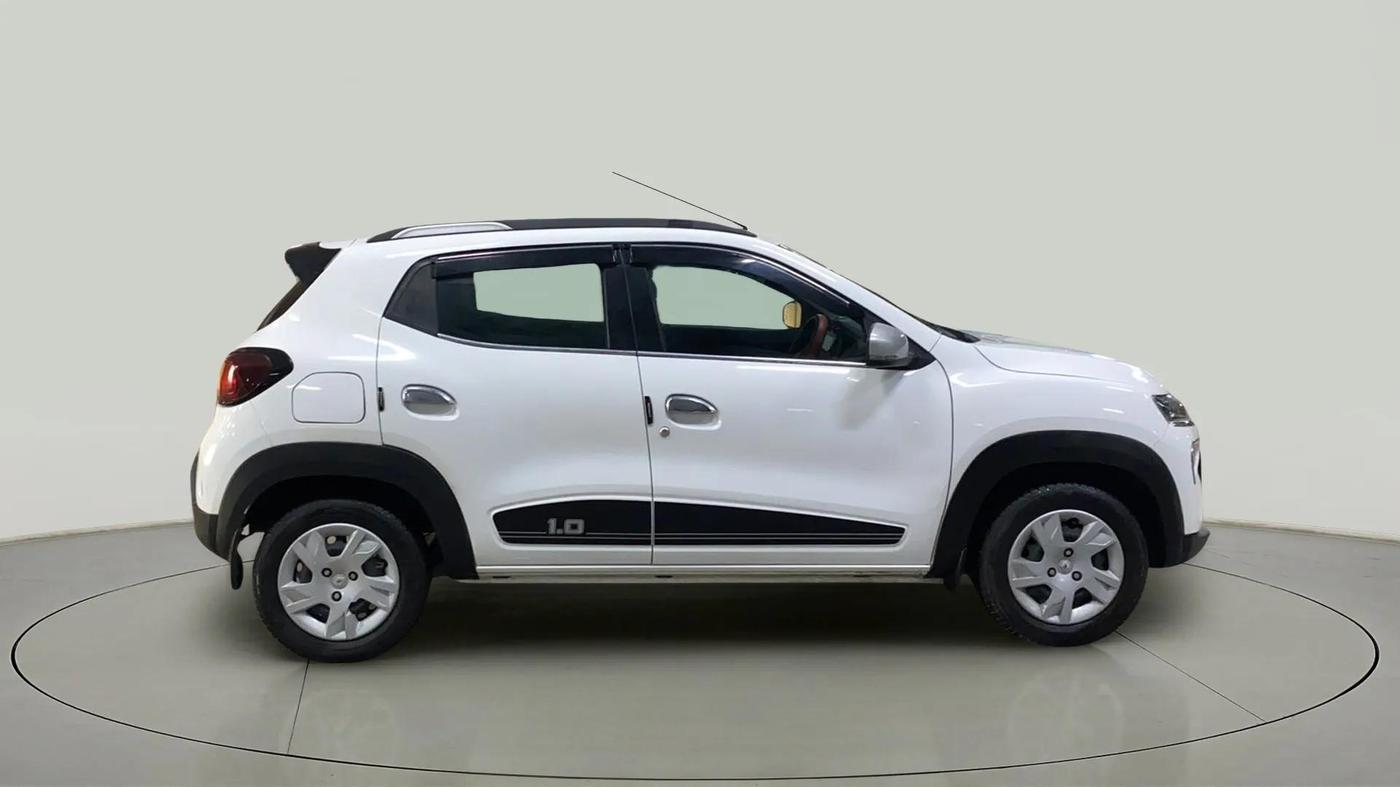 2023 Renault Kwid RXT 1.0 AMT, Petrol, Automatic, 21,416 km, Right Side View
